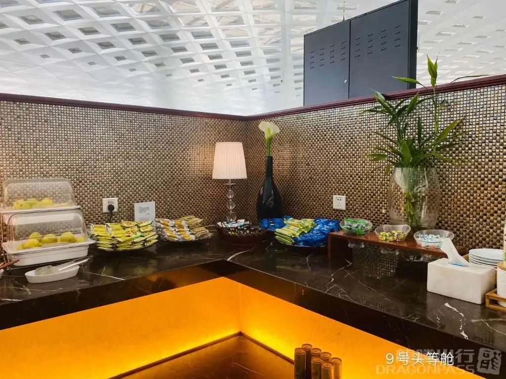 First Class Lounge – photos 2
