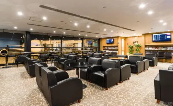 First Class Lounge No.73 – photos 3