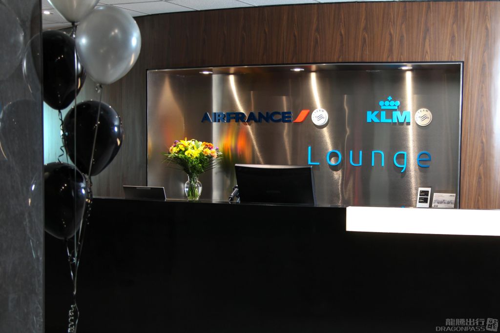 Air France - KLM Lounge — food & bar