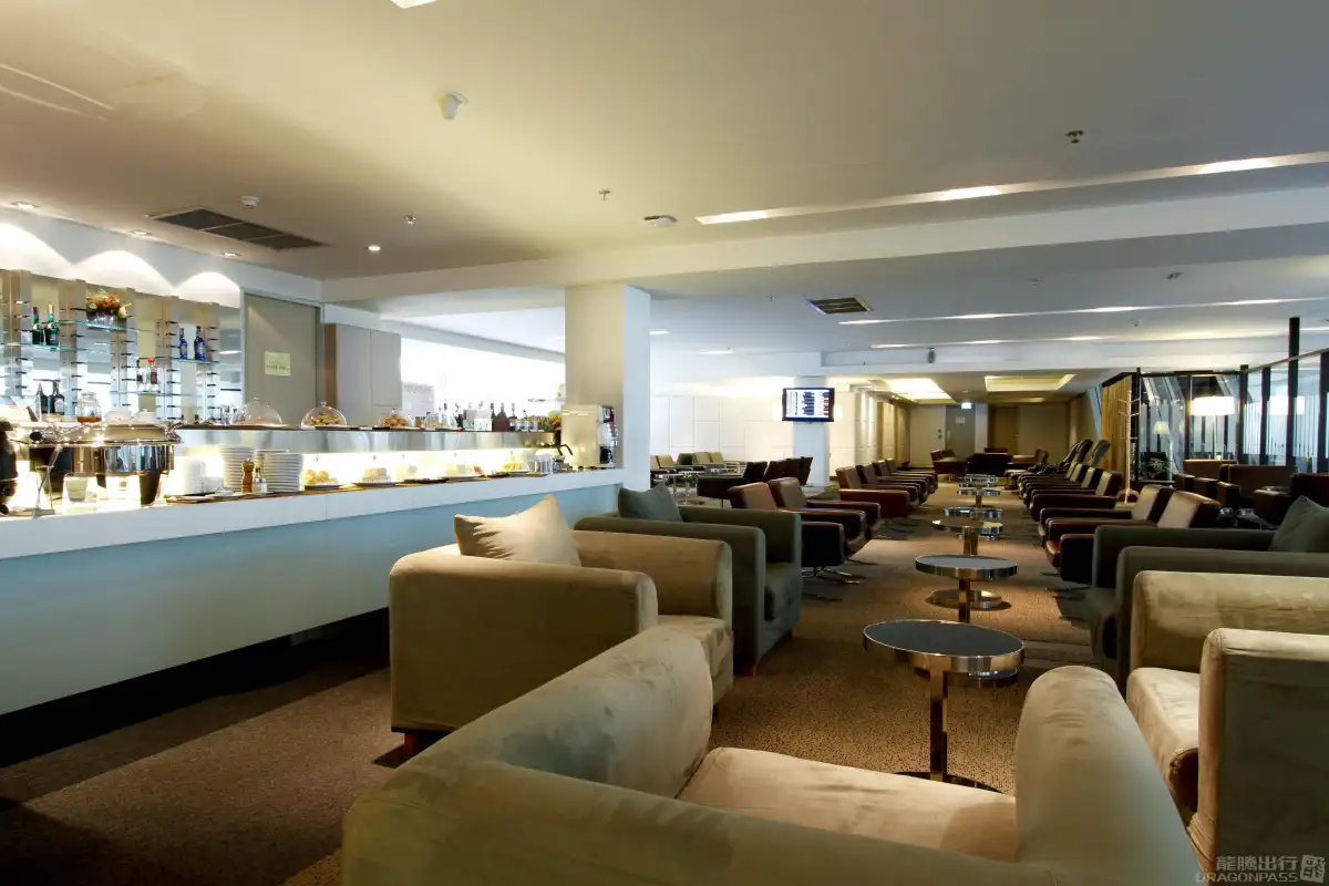 Miracle First Class Lounge – photos 3