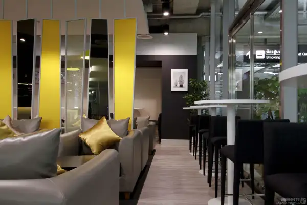 Miracle First Class Lounge – photos 2
