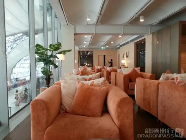 Miracle First Class Lounge – photos 4
