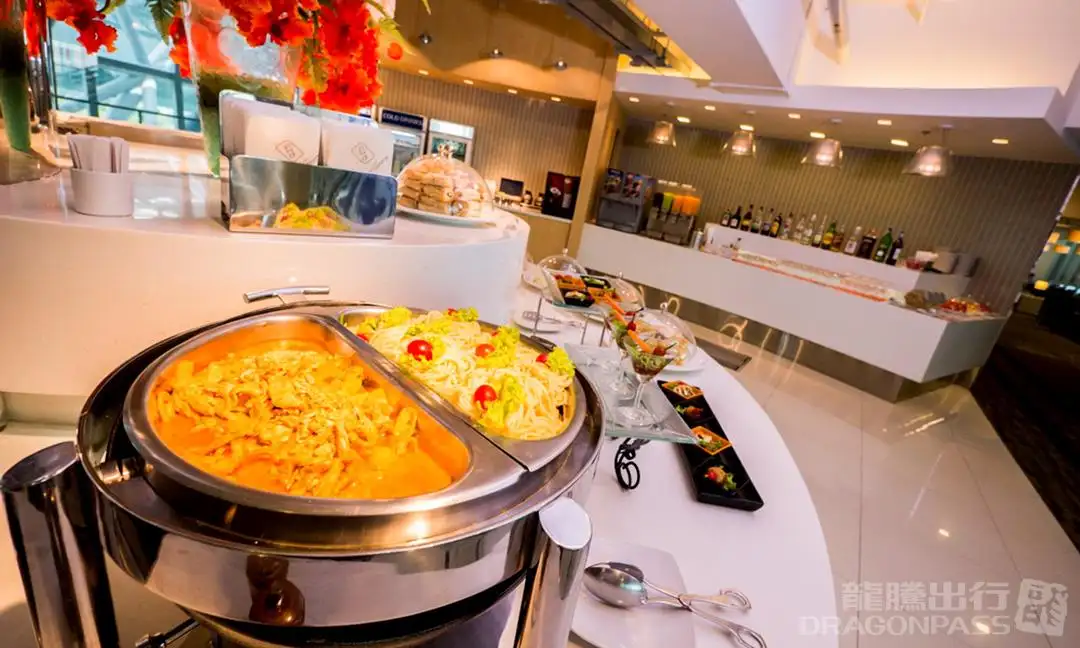 Miracle First Class Lounge – photos 1
