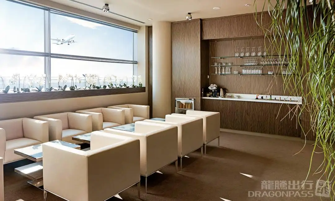 Erste Premier Lounge – photos 1