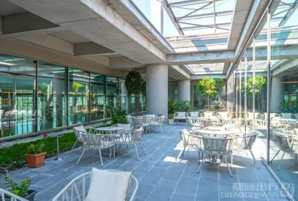 CIP Lounge – photos 3