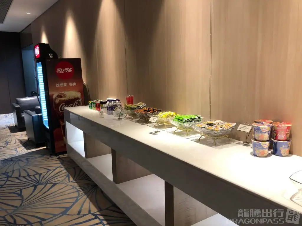 First Class Lounge – photos 6