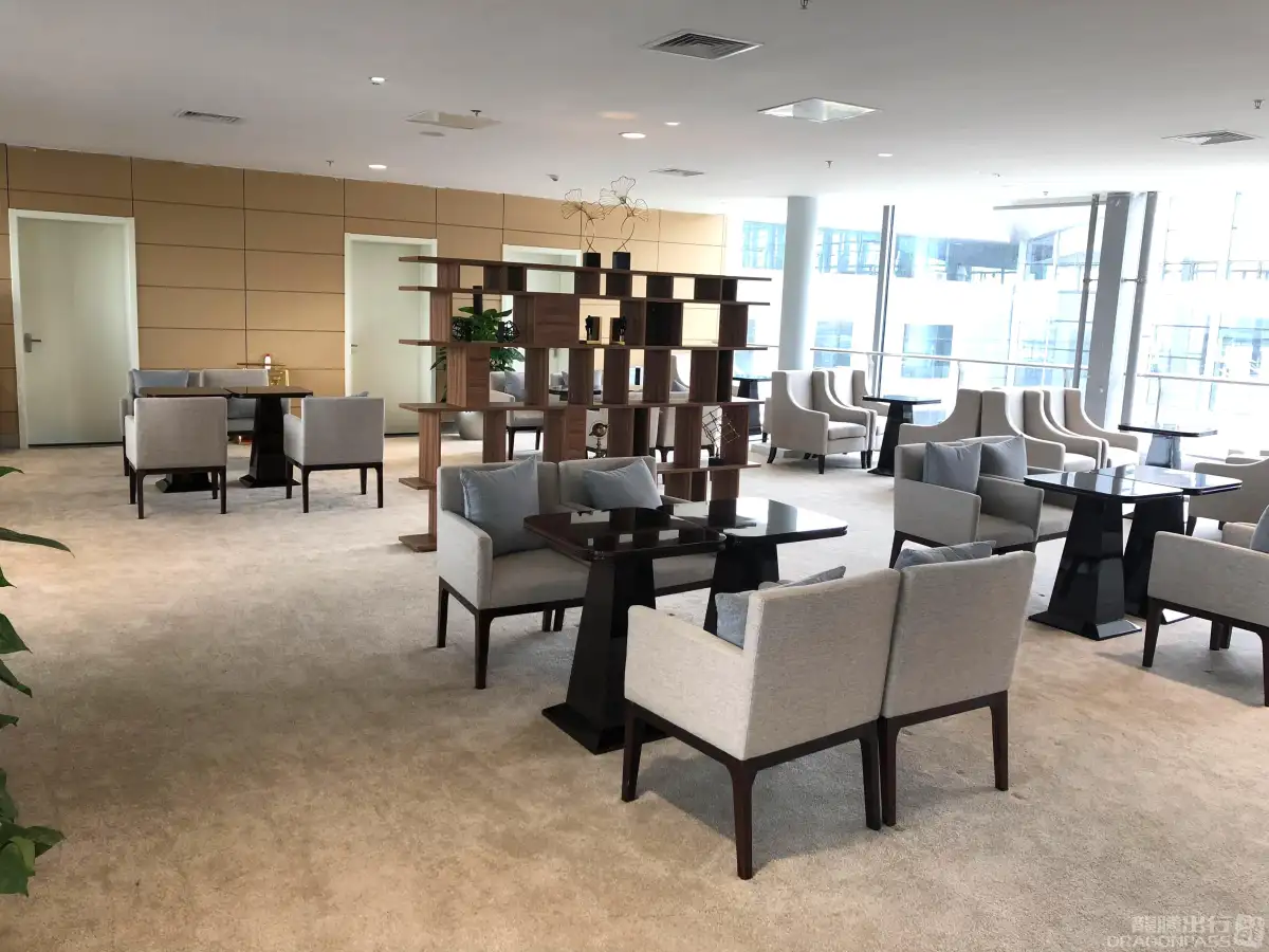 First Class Lounge – photos 3