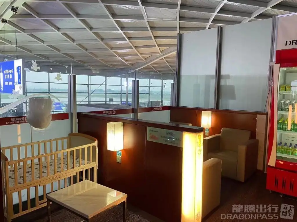 First Class Lounge – photos 6