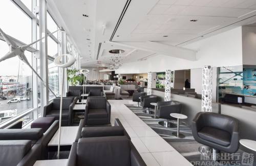 YULMontreal National Bank World Mastercard Airport Lounge 