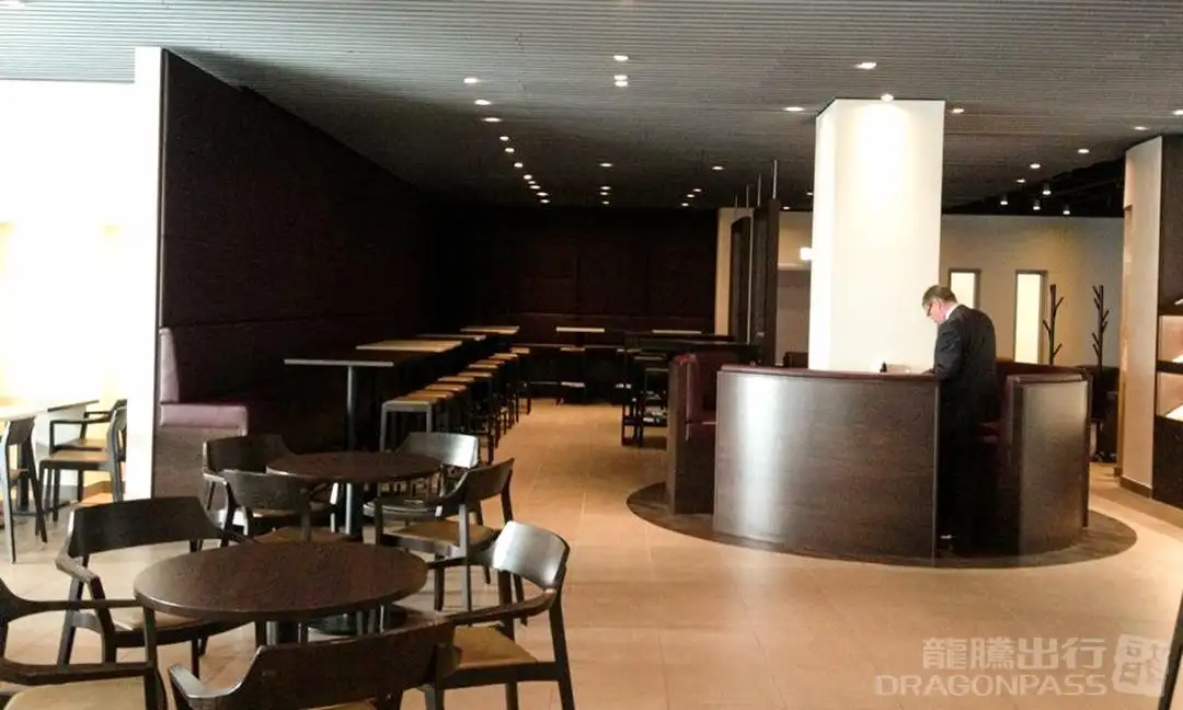 Hugo Junkers Lounge – photos 3