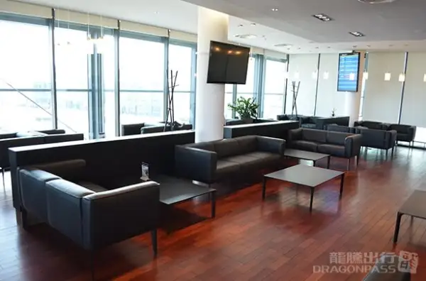 Executive Lounge - 1