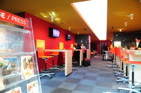 La Croix du Sud Lounge - 1