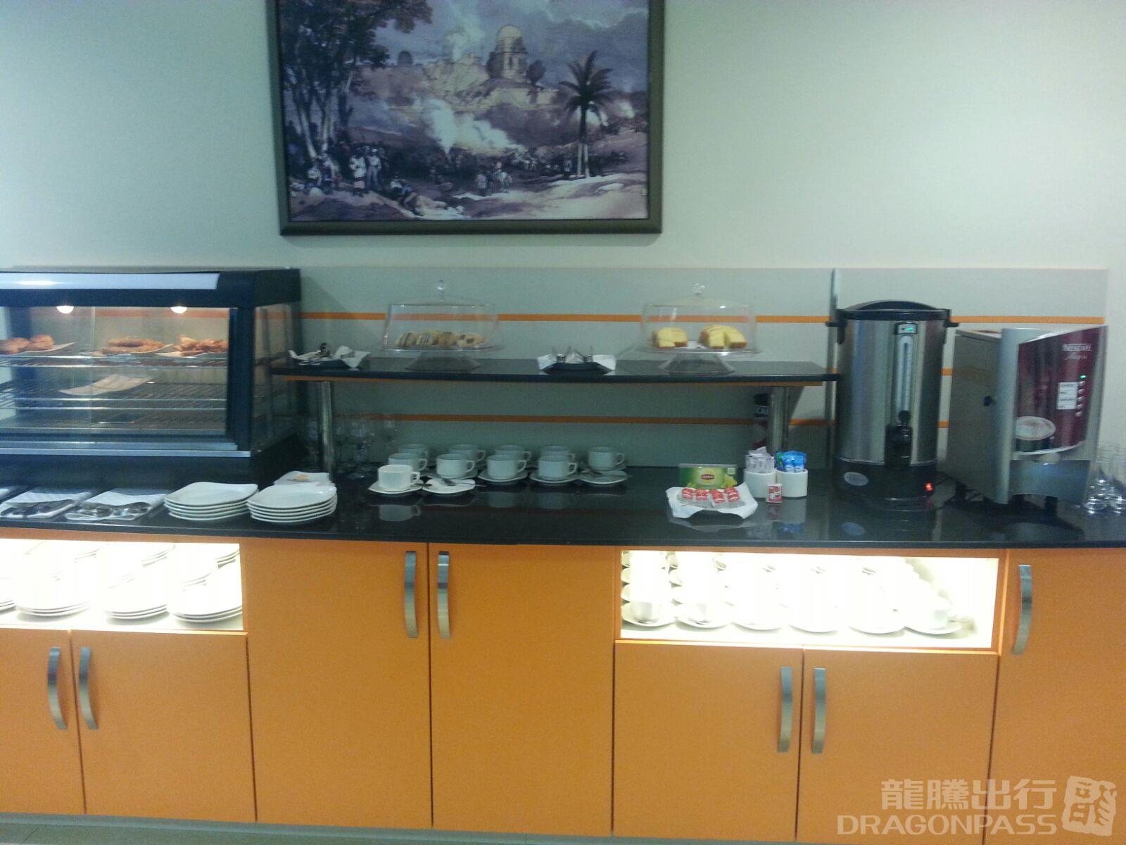 CIP Lounge (Domestic) atmosphere, image 3