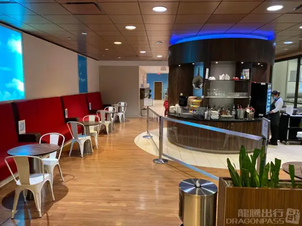 KLM Crown Lounge – photos 3