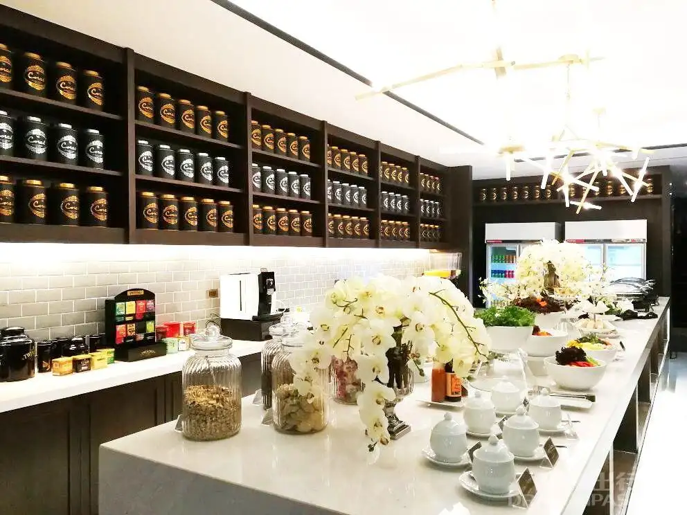 The Coral Executive Lounge (T1 - Level 3) – photos 1
