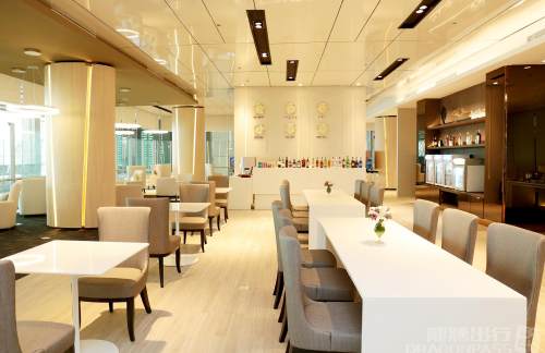 BKK【暂停开放】Miracle First Class Lounge (Concourse D - Level 3)