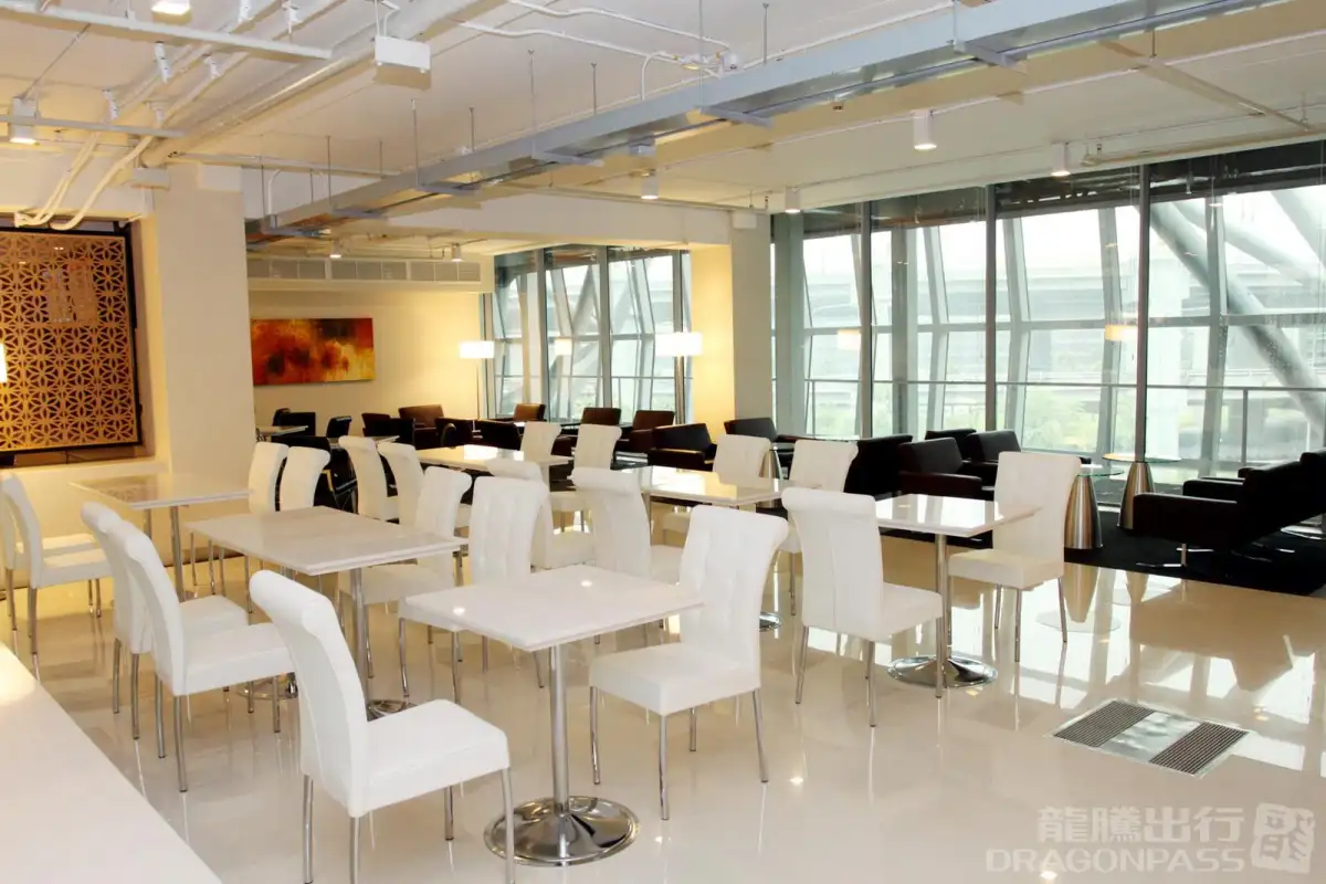 Miracle Business Class Lounge – photos 5