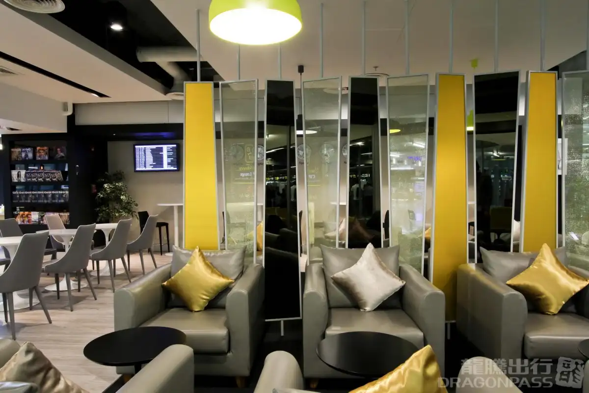 Miracle Business Class Lounge – photos 6