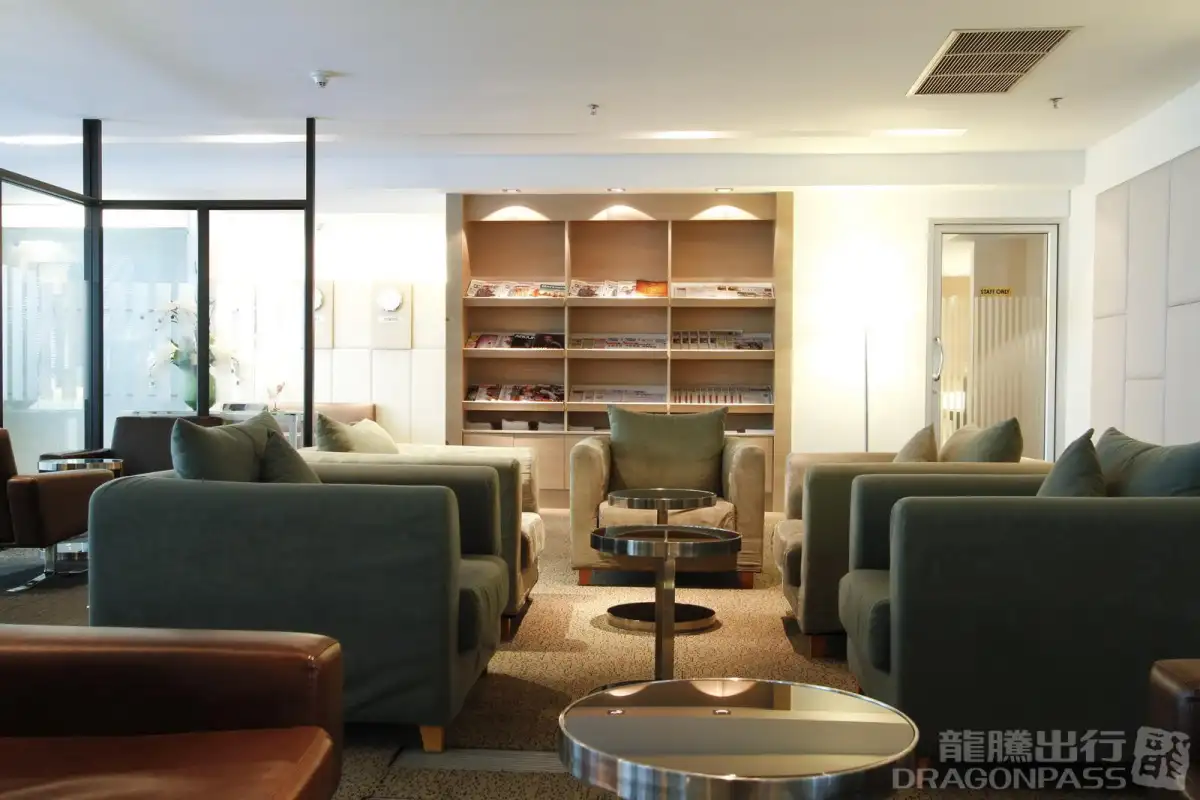 Miracle Business Class Lounge – photos 7