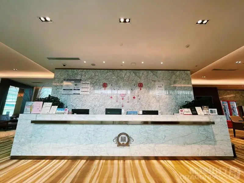 First Class Lounge No.8 – photos 7