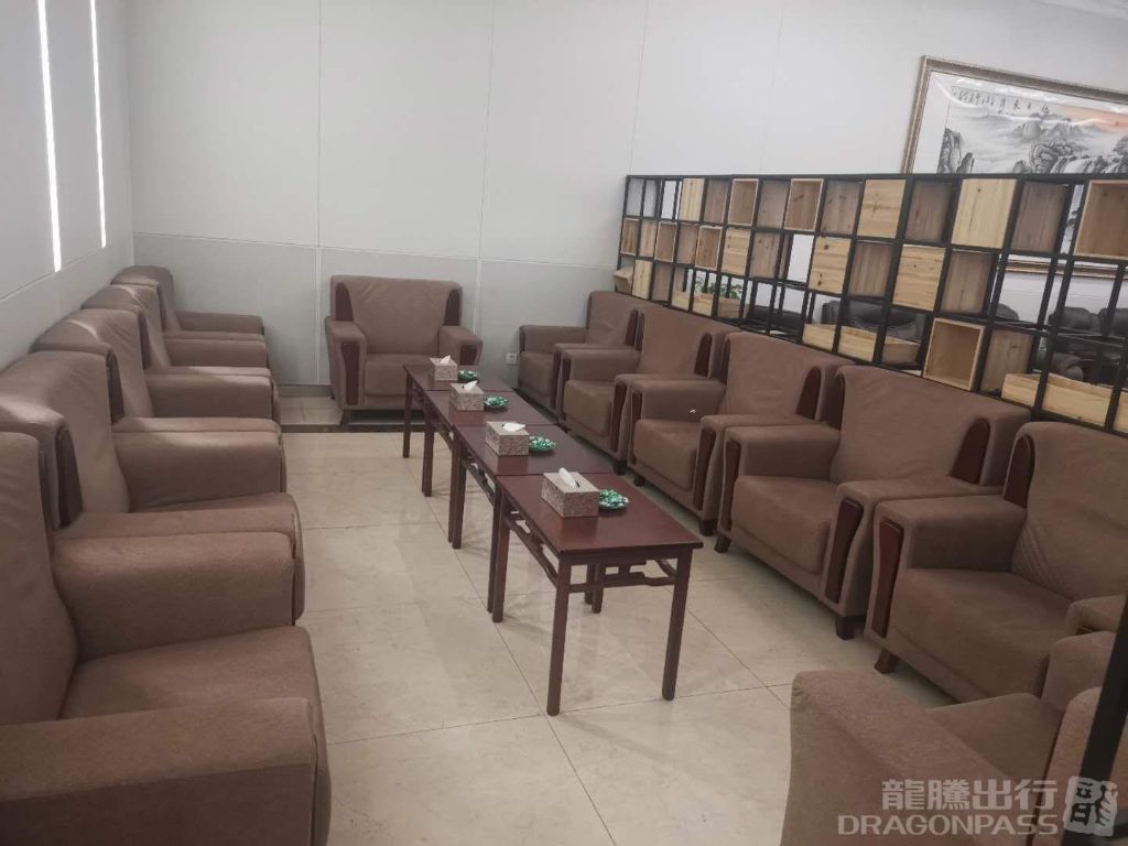 First Class Lounge 01 — food & bar