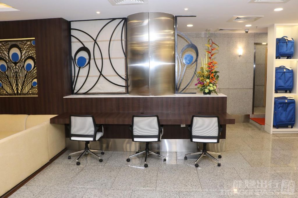 Adani Lounge, West Wing — food & bar