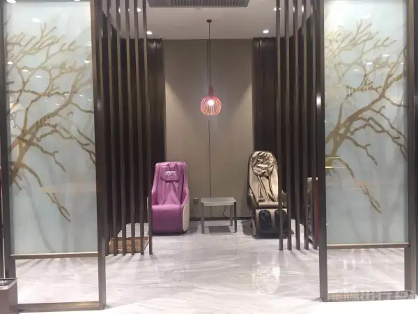 Lounge for Airport Pass Members – photos 4