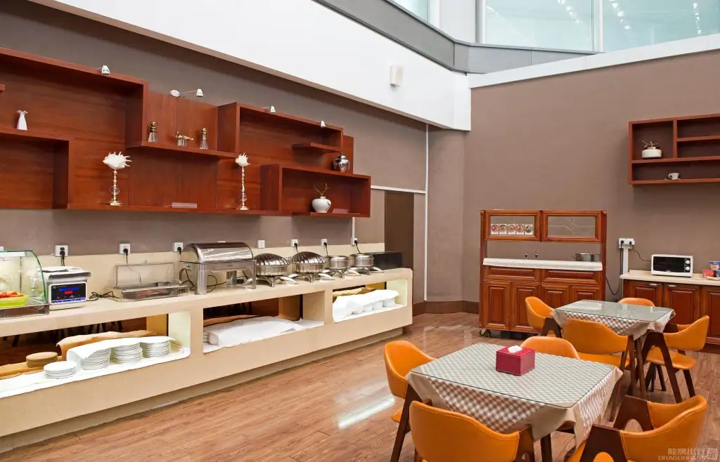 First Class&VIP Lounge – photos 4