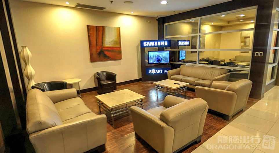 Aeropuertos VIP Club atmosphere, image 2