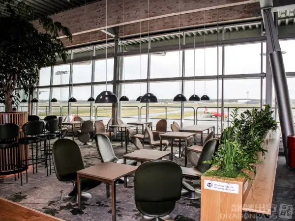 King Amlet Lounge – photos 2