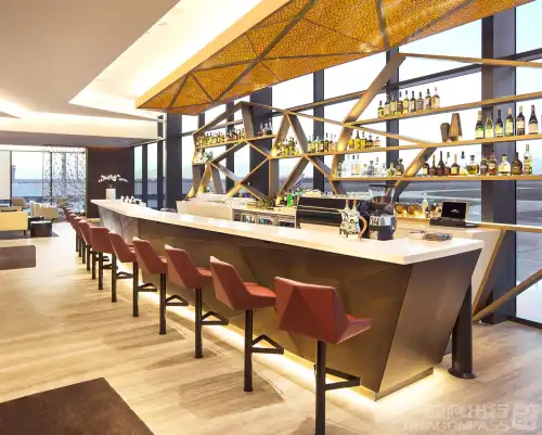 The House by Aspire Lounge
