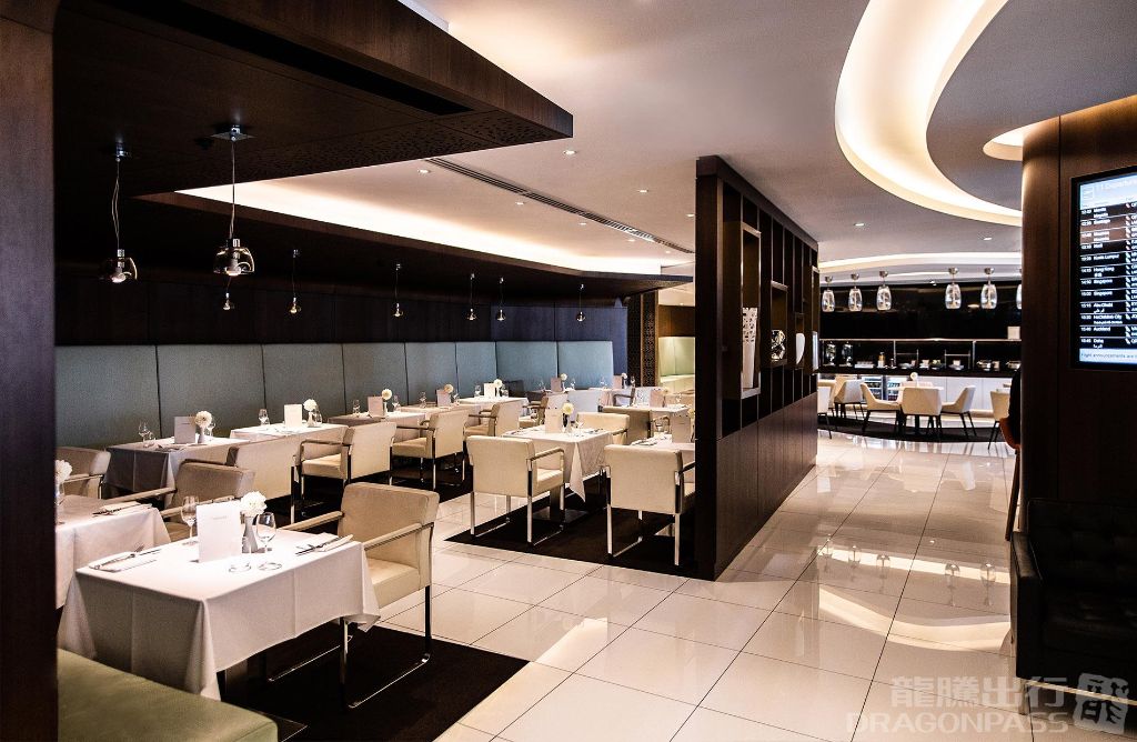 The House by Aspire Lounge — seating area