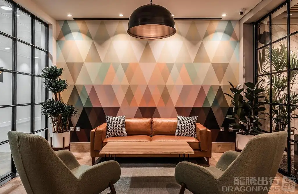 My Lounge Gatwick South – photos 3