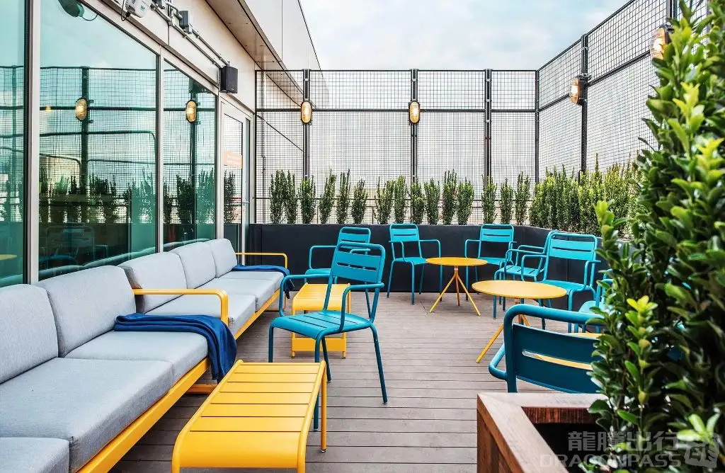 My Lounge Gatwick South – photos 6