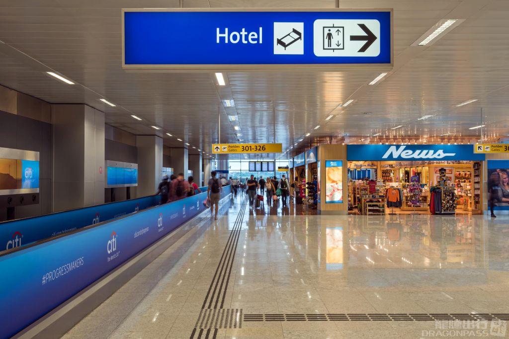 Tryp GRU Airport (Restaurant/Lounge Area) atmosphere, image 5