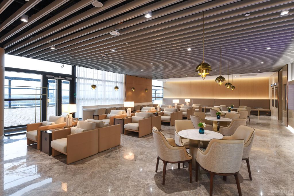 VIP Lounge No.190 (Domestic Departure - Satellite Terminal S2 ) — food & bar