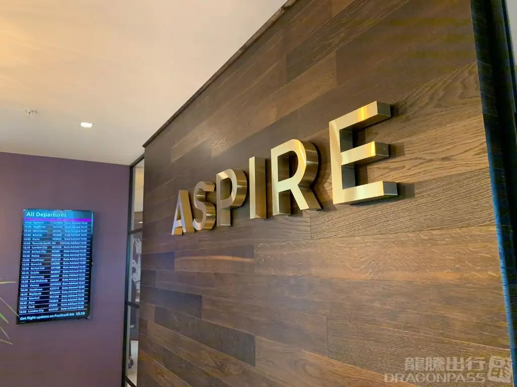 Aspire Lounge (Gate 16) – photos 1