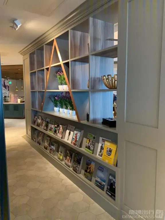 Aspire Lounge (Gate 16) – photos 6
