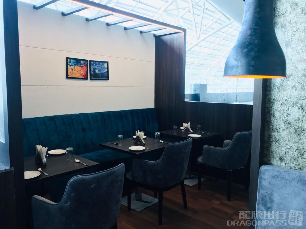 Primus Lounge atmosphere, image 3