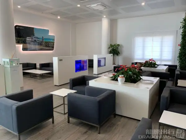 Club Lounge – photos 2