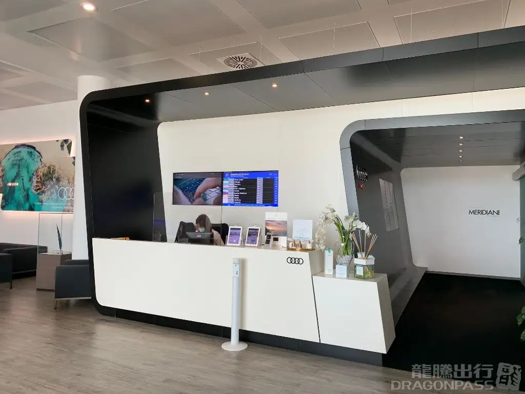 Club Lounge – photos 3