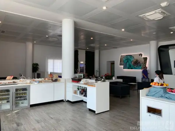 Club Lounge – photos 5