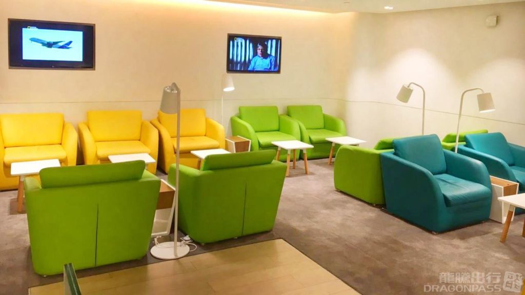 Wellcome Lounge atmosphere, image 2