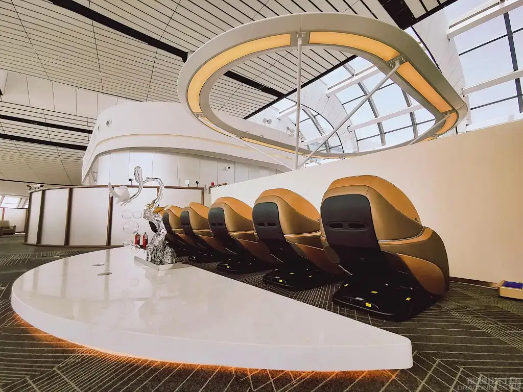 China Southern Airlines Gold/Silver Member Lounge – photos 5