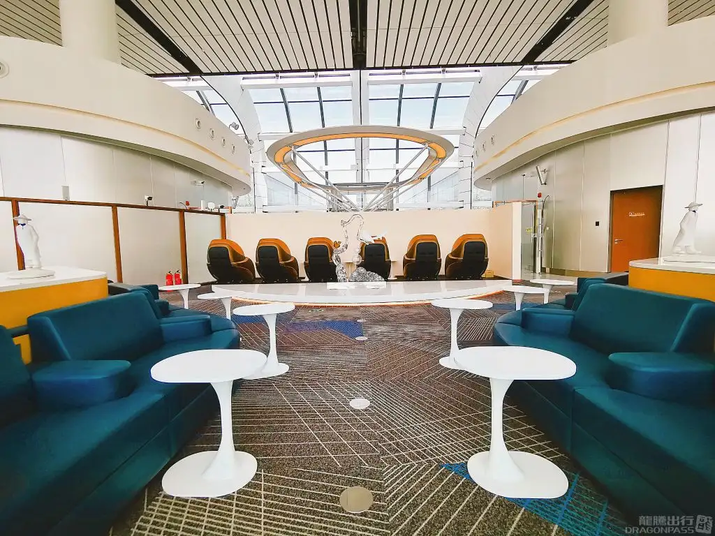 China Southern Airlines Gold/Silver Member Lounge – photos 6