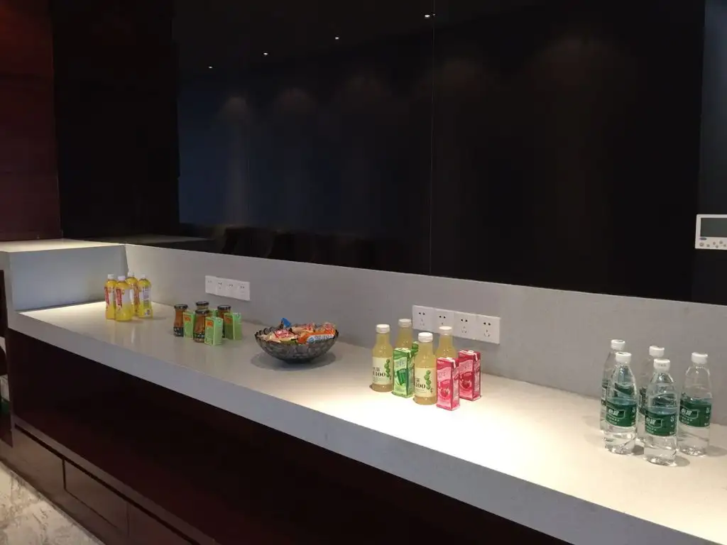 First Class Lounge – photos 1