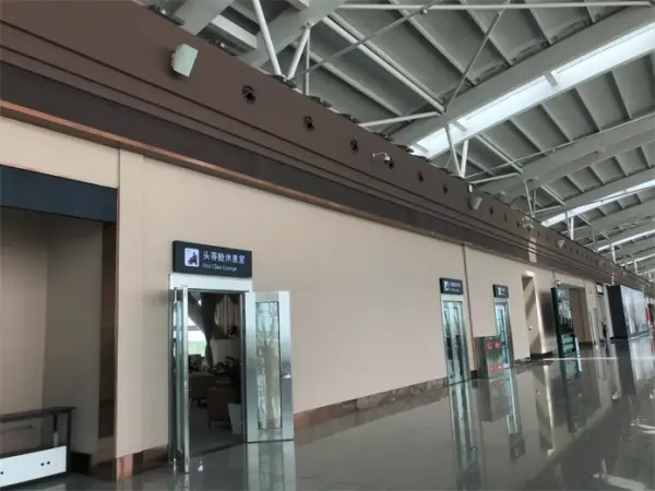 First Class Lounge – photos 3