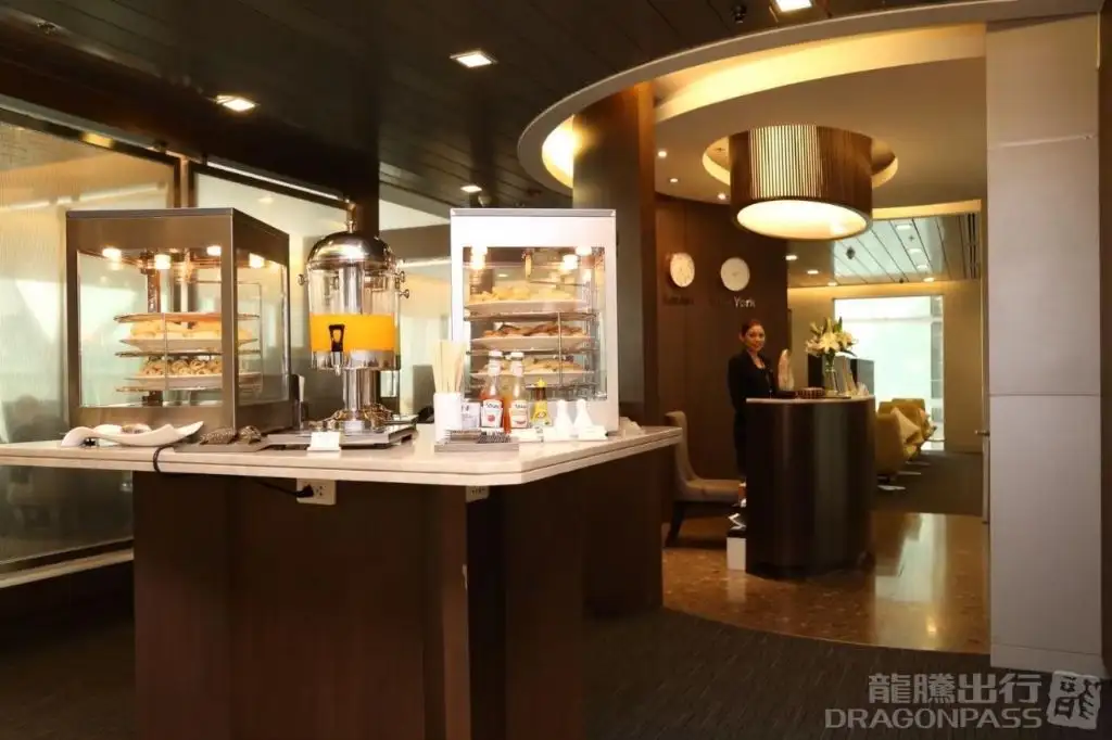 Miracle First Class Lounge – photos 2