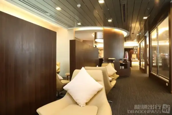 Miracle First Class Lounge – photos 5