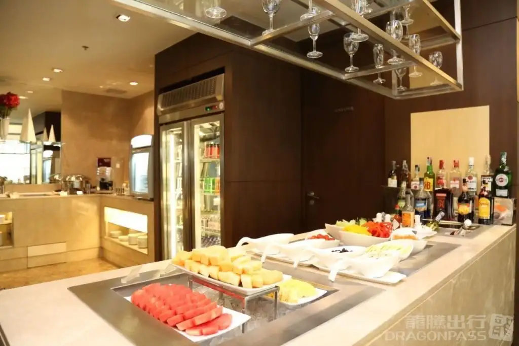 Miracle First Class Lounge – photos 7